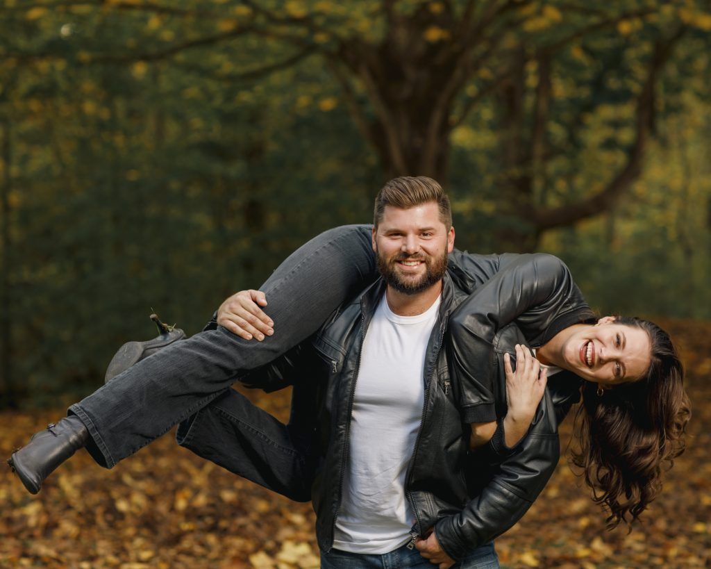 London Ontario couple photography couple photos engagement photos